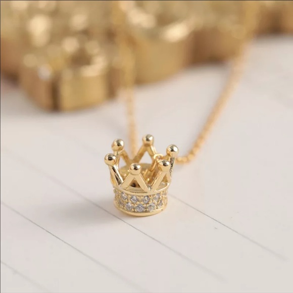 crown necklace - Picture 2 of 10